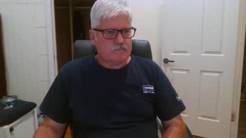 viper654321 online show from September 23, 7:51 am