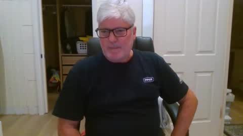 viper654321 online show from April 11, 7:45 am