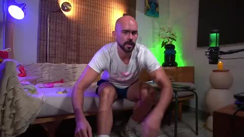 Snapshot of virtualboytvtv chatting on February 13, 12:24 am  GARY  - Help me reach 300 likes  -   - My Telegram -  online show from February 13, 12:24 am