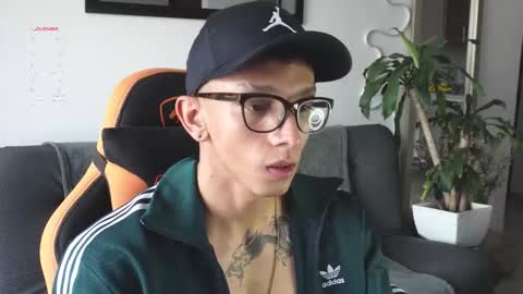 VITO BENZ online show from October 28, 12:40 pm