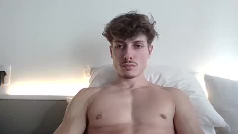 vitoraugustoxxx online show from October 26, 7:16 pm