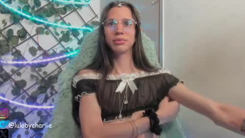 vodkadelulo online show from February 1, 10:25 am