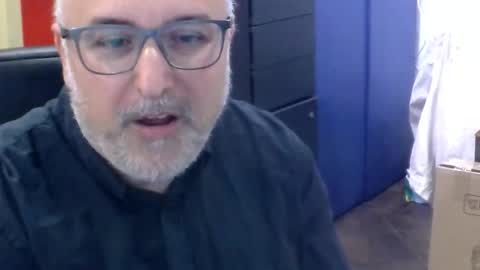 volpi72 online show from April 11, 12:31 pm