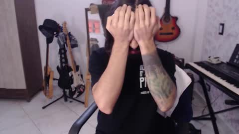 John online show from December 5, 8:38 pm