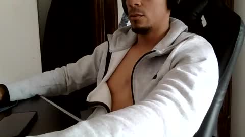 ghhhgh online show from April 11, 2:53 pm