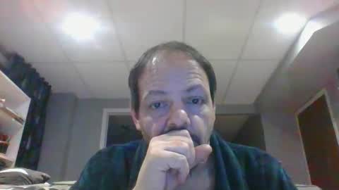 walker033 online show from November 29, 5:31 am