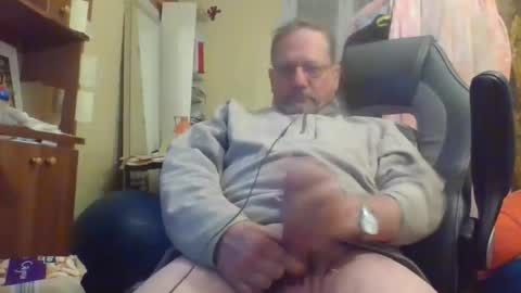 Snapshot of wanky357 chatting on September 27, 8:17 pm Tibo357 online show from September 27, 8:17 pm