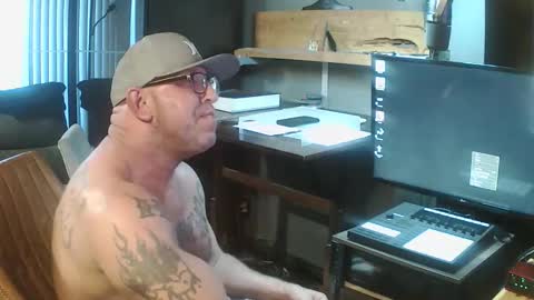 inittogetitin online show from February 3, 4:01 pm