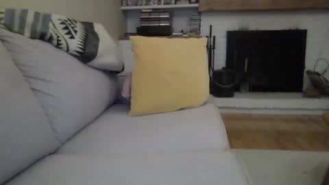 warmdick666 online show from February 6, 7:13 am