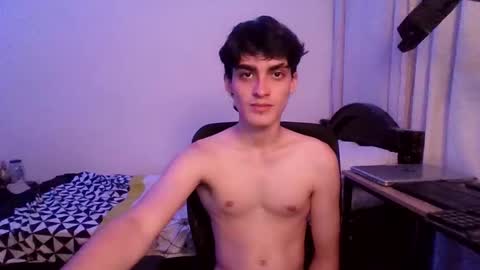 Snapshot of warrenblushfire chatting on October 20, 4:27 am  W A R R E N B L U S H F I R E online show from October 20, 4:27 am