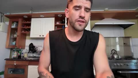 wearetwo online show from December 21, 12:02 pm