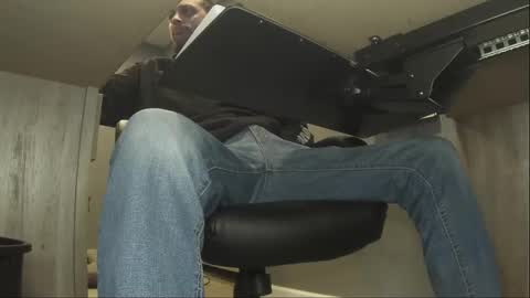 IShootloads1 online show from January 29, 12:33 am