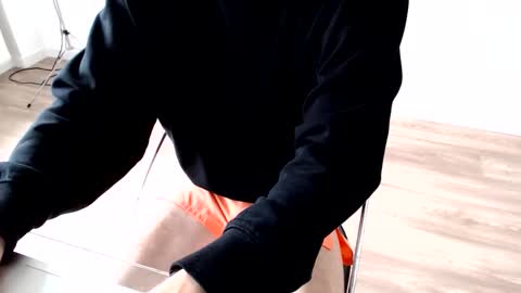 wave3210 online show from November 10, 9:47 am