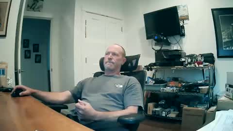 Snapshot of weseeyouwatching chatting on October 26, 7:38 pm weseeyouwatching online show from October 26, 7:38 pm