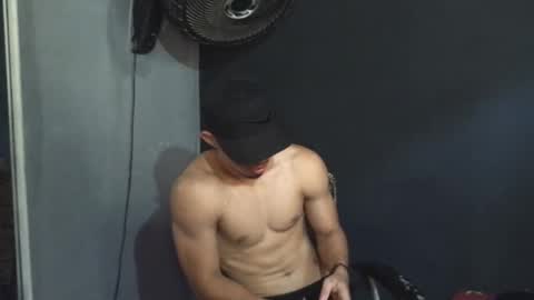 wesley_77 online show from March 14, 7:32 pm