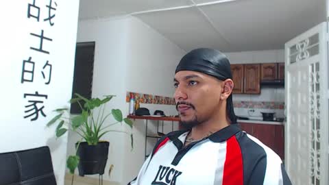 Wesley Rogger online show from February 19, 12:19 am