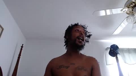 wetboybooty online show from December 4, 4:05 pm