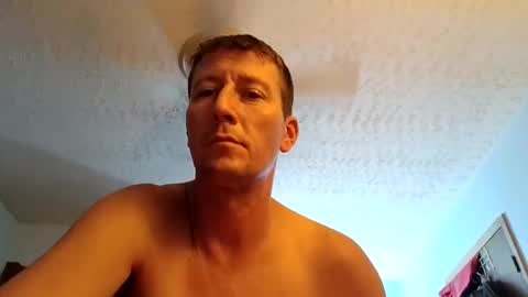 wetduck77777 online show from June 3, 6:15 am
