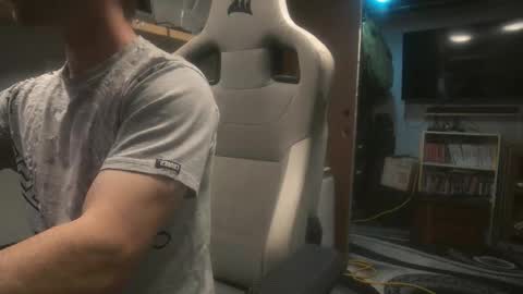 ShyGuy online show from October 14, 9:33 pm