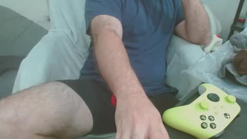 Snapshot of white_iverson chatting on December 23, 6:27 pm white_iverson online show from December 23, 6:27 pm