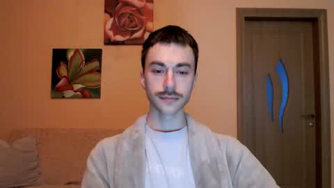 Tom online show from March 18, 4:21 pm