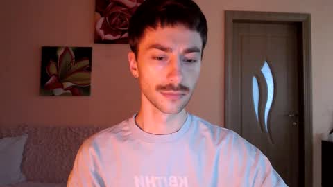 Tom online show from December 14, 11:39 am