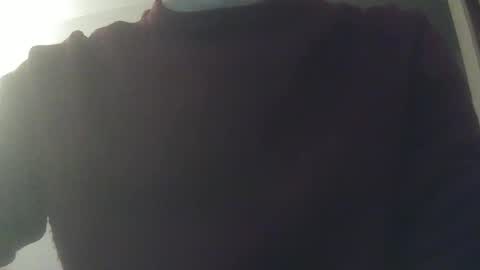 Snapshot of whiteduke81 chatting on December 14, 5:03 pm Whiteduke online show from December 14, 5:03 pm