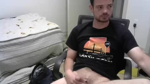 whothenewguy_ online show from May 2, 4:48 am