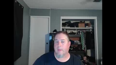 Snapshot of whydoidothis77 chatting on October 28, 1:19 am whydoidothis77 online show from October 28, 1:19 am