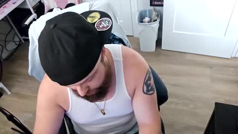 WiggaInAWifebeater online show from September 9, 4:50 pm