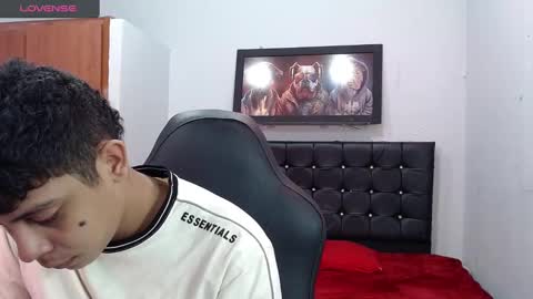 wiilliam online show from February 3, 4:41 pm