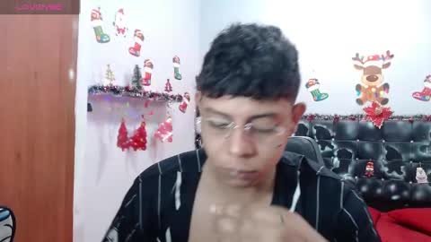 wiilliam online show from December 5, 12:44 pm