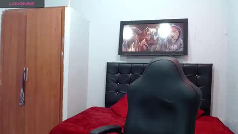 wiilliam online show from March 8, 3:33 pm