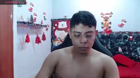 wiilliam online show from December 24, 2:01 pm