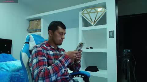 willou_86 online show from February 21, 6:31 pm