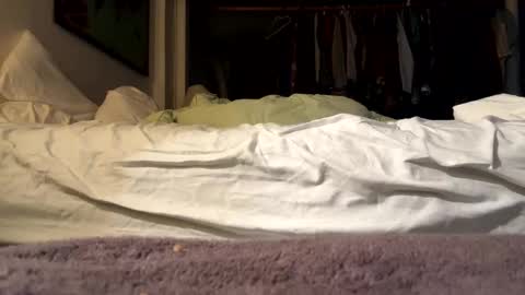 willy_dirk online show from September 17, 4:46 am