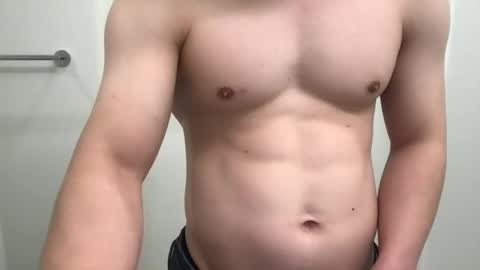 Snapshot of winsome_naked_gentleman chatting on December 14, 2:45 am WInsome online show from December 14, 2:45 am