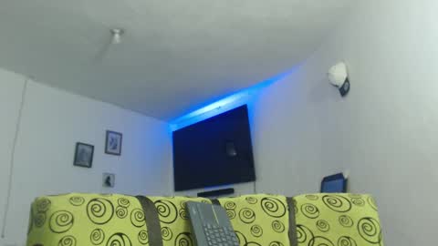 Snapshot of with_ken chatting on February 4, 9:10 pm Ken online show from February 4, 9:10 pm