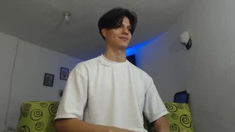 Snapshot of with_ken chatting on February 3, 3:27 pm Ken online show from February 3, 3:27 pm