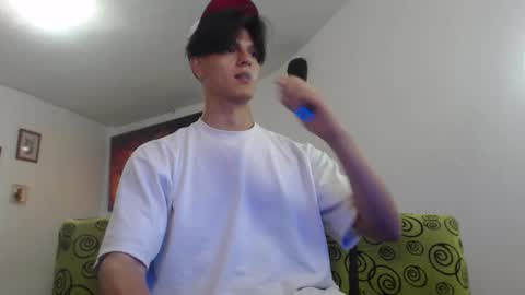 Snapshot of with_ken chatting on January 14, 9:41 pm Ken online show from January 14, 9:41 pm