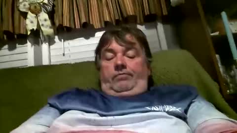 wldlife online show from April 5, 12:30 am