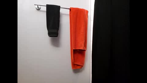 woodc71 online show from April 8, 10:58 am