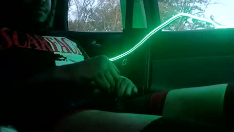 woodhe_ online show from November 27, 11:58 am