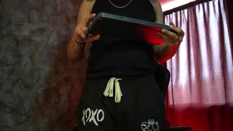 Woondeer online show from February 20, 7:04 pm