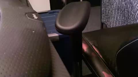 wrangleat0r online show from April 3, 2:41 am