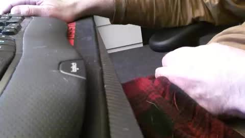 wrangleat0r online show from December 18, 5:14 am