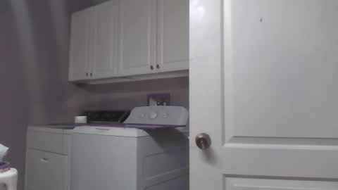 Snapshot of wundrsword33 chatting on September 11, 6:18 pm BONER DONOR online show from September 11, 6:18 pm