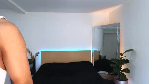 wyatt online show from September 15, 7:37 pm