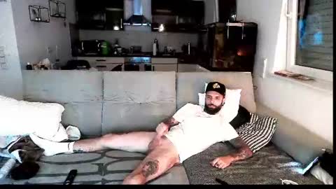 xamrelgneal online show from July 7, 10:02 pm