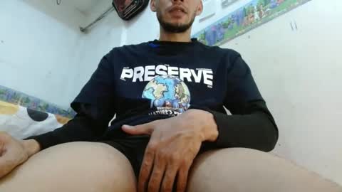 xavicock24 online show from December 17, 3:39 am